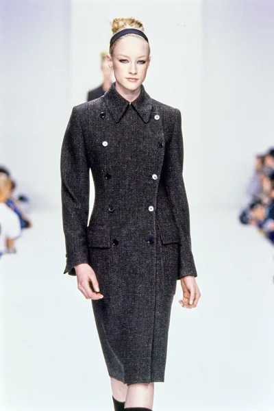 Look 9